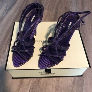 Purpled sneak skin sandals